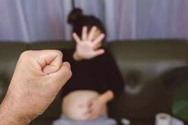 Sogra ameaça espancar grávida até ela perder o bebê em Indiavaí
