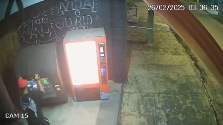 Dois homens são procurados por tentativa de furto e vandalismo em Pontes e Lacerda
