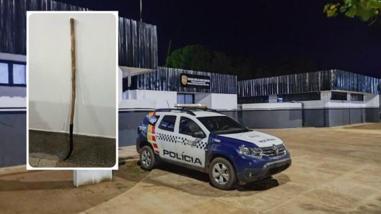 Mulher é estuprada e ameaçada com uma foice