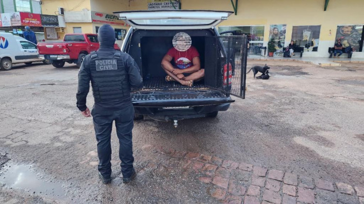 Polícia Civil cumpre mandados contra faccionados envolvidos em homicídio e tráfico em Comodoro