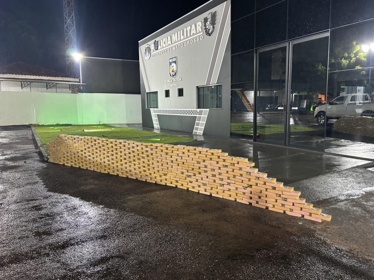 Polícia Militar e Gefron aprende cerca de 400 quilos de drogas em Pontes e Lacerda