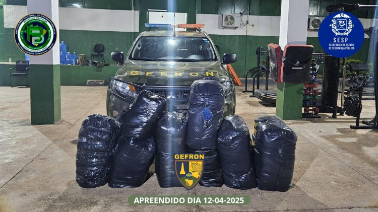 GEFRON apreende fardos de roupas durante Operação Protetor das Fronteiras e Divisas em Porto Esperidião