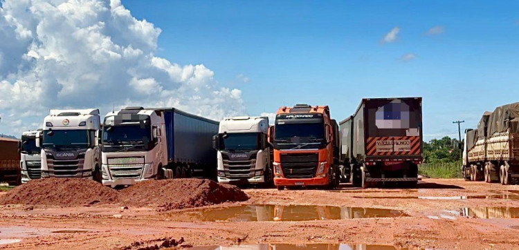 PRF Intervém em Confusão de Caminhoneiros Embriagados na BR-174 em Nova Lacerda
