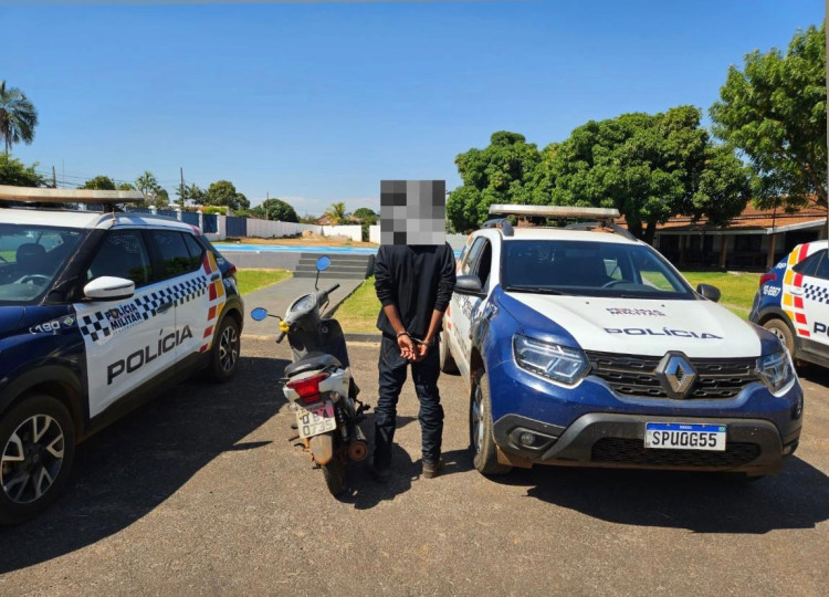 Adolescente é detido por furtar moto no  Residencial Glória