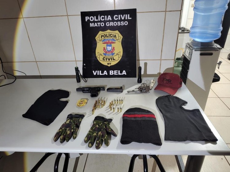 Apreensão de armas, munições e balaclavas: Polícia Civil prende suspeito e evita homicídio em Vila Bela