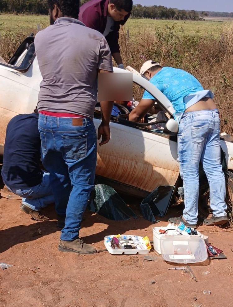Colisão entre ônibus e carro deixa um morto na Zona Rural de Pontes e Lacerda