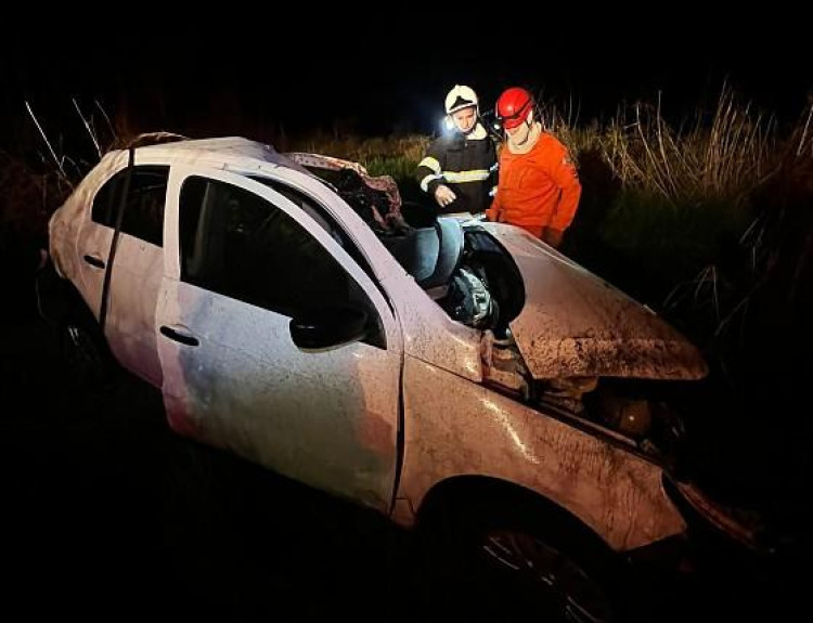 Acidente entre carro, caminhão e moto deixa um morto e dois feridos na MT-343 em Porto Estrela