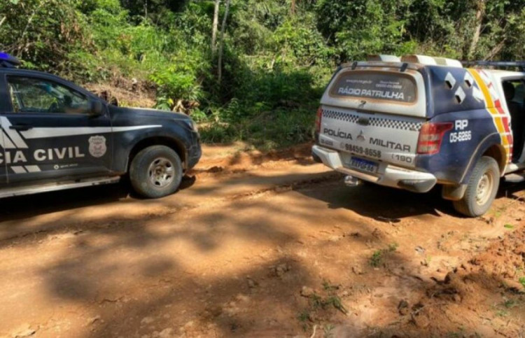 Trio suspeito de furtar ouro de garimpo é torturado e queimado por facção