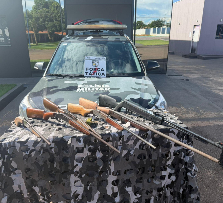 Armas e munições são apreendidas pela PM em propriedade rural de Pontes e Lacerda