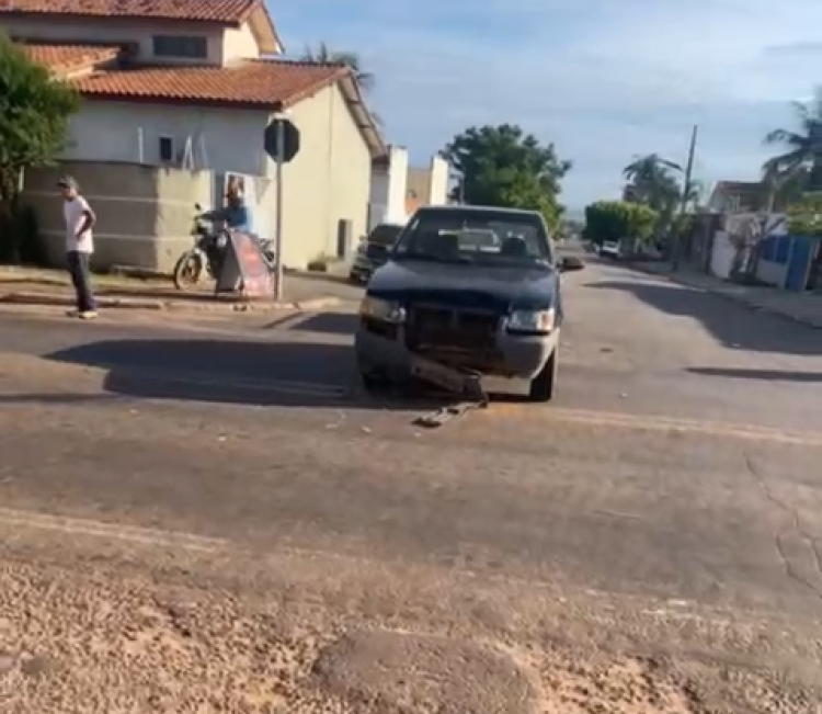 Grávida fica ferida após acidente entre moto e carro na BR-174B em Pontes e Lacerda