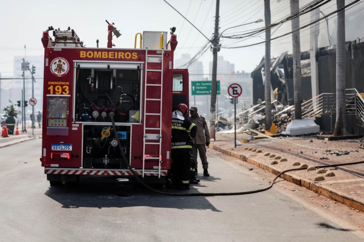 O Governo de Mato Grosso extinguiu as cobranças da Taxa de Segurança contra Incêndio (Tacin) dos últimos anos e isentou o pagamento da taxa ao longo de todo o ano de 2026. Com a mudança, os débitos re