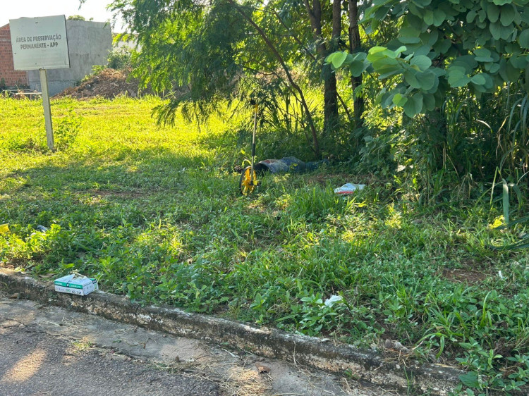 Pessoa é encontrada morta próximo à Feira Municipal em Pontes e Lacerda