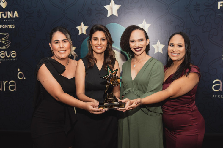 Pontes e Lacerda recebe 