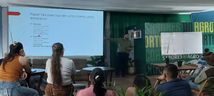 Pecuária lucrativa e sustentável é tema de palestra técnica durante a EXPONOVA