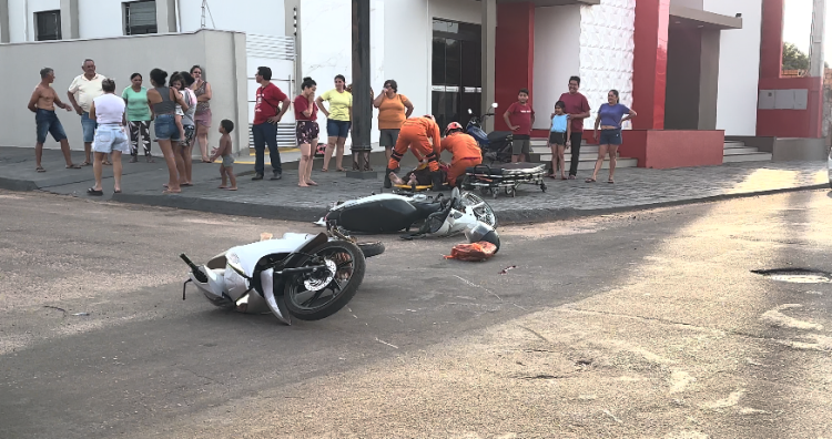 Colisão entre duas motos deixa homem e mulher feridos em Pontes e Lacerda
