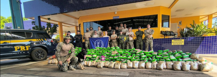 Mudança saída de Pontes e Lacerda é interceptada com drogas em Várzea Grande
