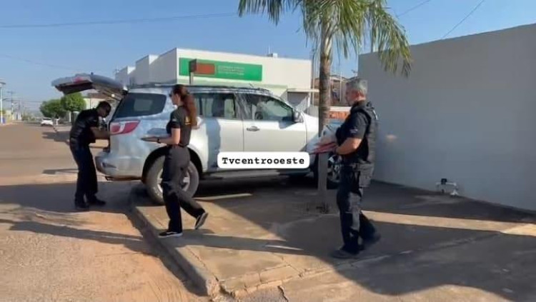 Operação: casa de ex-prefeito é alvo de ação do NACO e DECCOR em Pontes e Lacerda