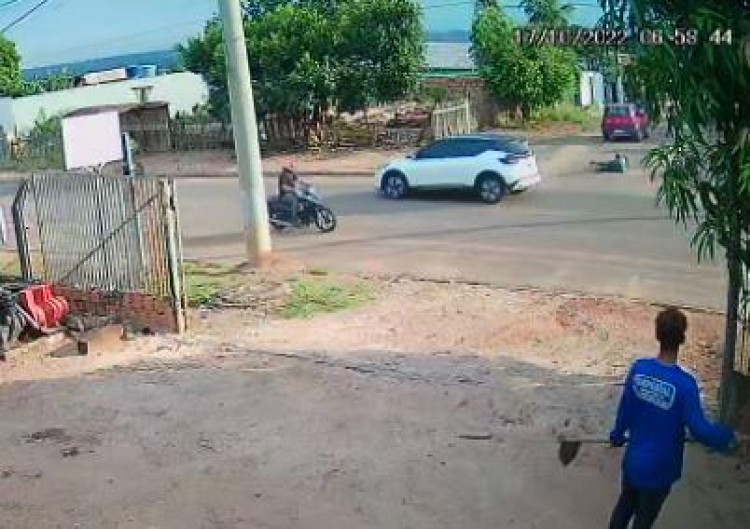 Aluna é atropelada e motorista não presta socorro, em Pontes e Lacerda