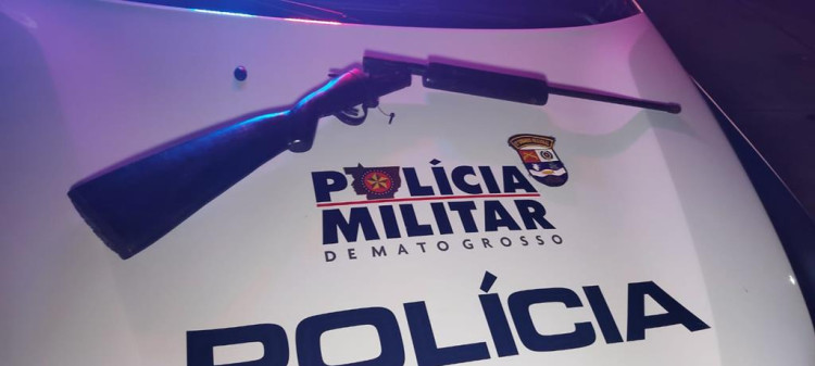Arma artesanal é apreendida pela PM em propriedade na zona rural