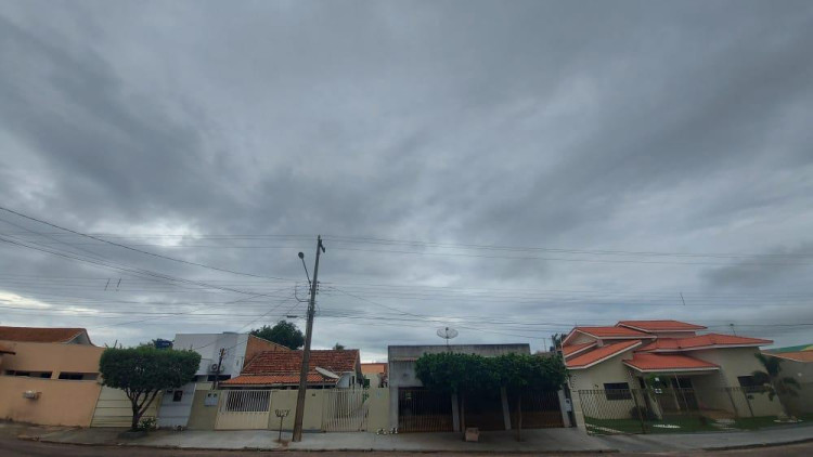 Atenção : alerta de perigo para tempestade em Pontes e Lacerda e região nesta quarta-feira