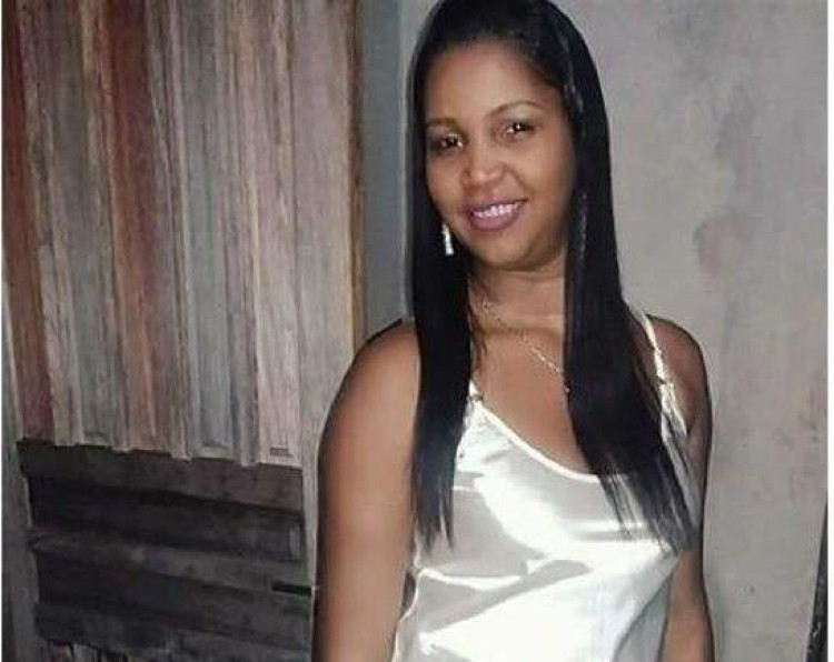 Bandidos sequestram e matam mulher queimada