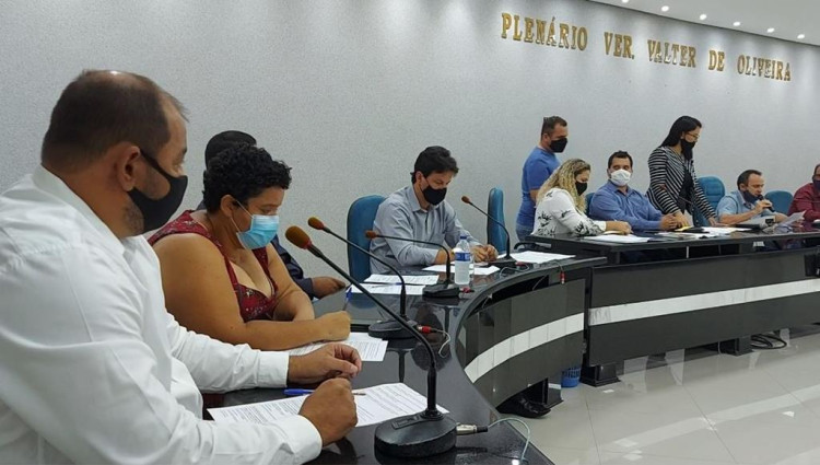 Câmara aprova projeto que extingue 42 cargos públicos em Pontes e Lacerda