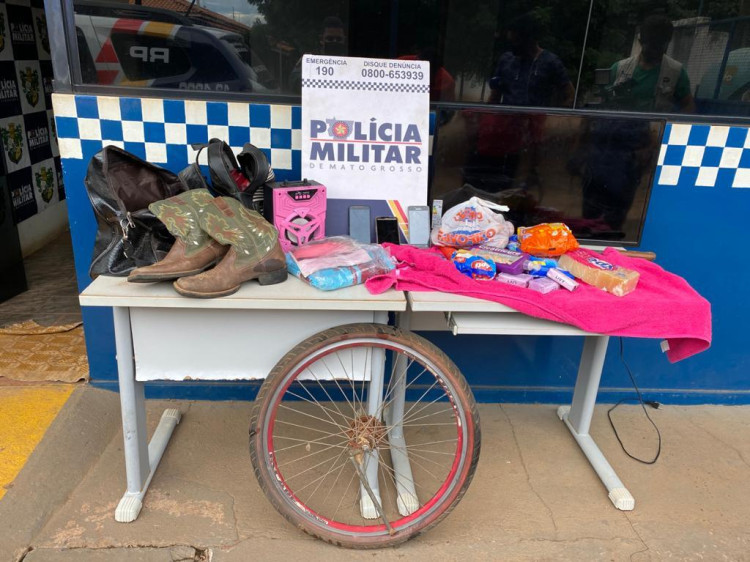 Casal é preso após furto em residência na rua Pernambuco