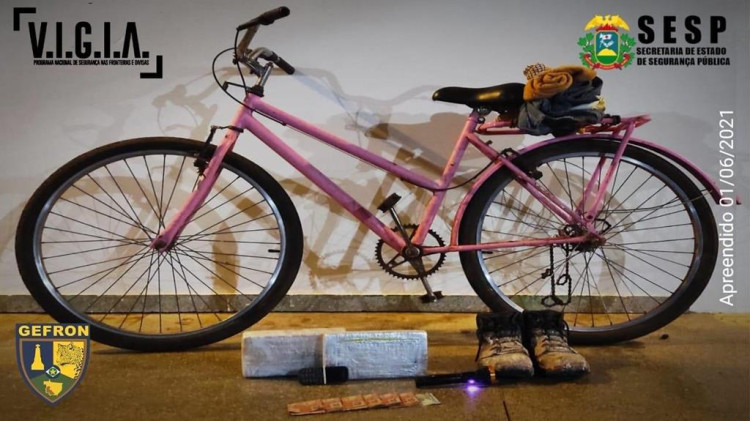 Ciclista tenta atravessar fronteira com cocaína e acaba preso pelo Gefron
