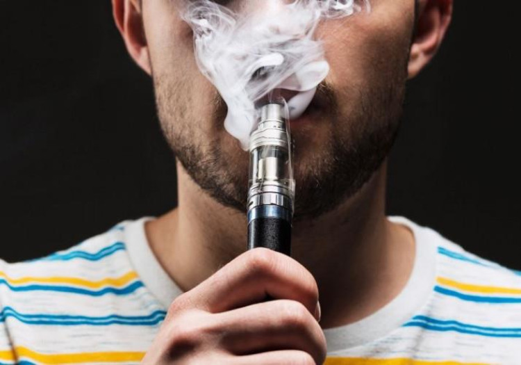 Cigarros eletrônicos: Anvisa mantém proibição à venda no Brasil