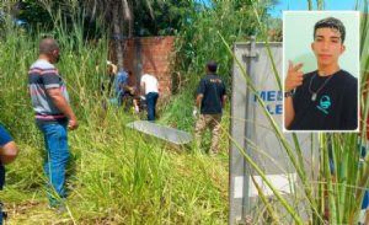 Corpo é encontrado carbonizado em terreno baldio em Cáceres; vítima tinha 17 anos