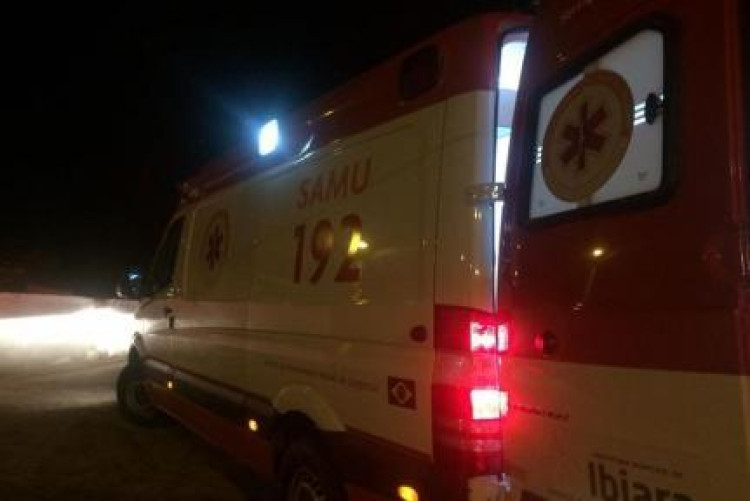 Criança morre após ser arremessado de carro em acidente