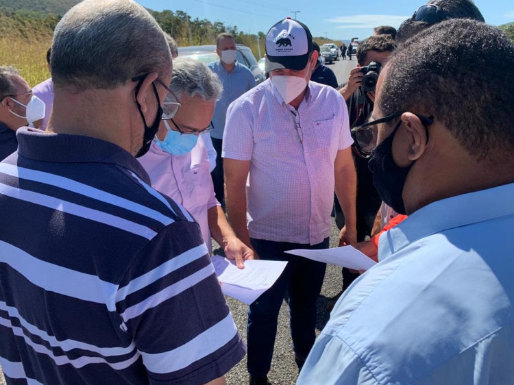 Deputado Valmir Moretto e Secretário Marcelo de Oliveira vistoriam obras na região Oeste