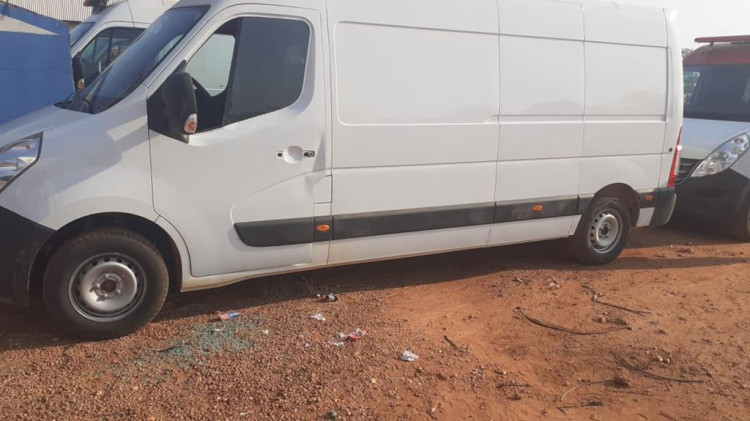 Duas vans para combate do covid-19 são alvos de furto em Pontes e Lacerda