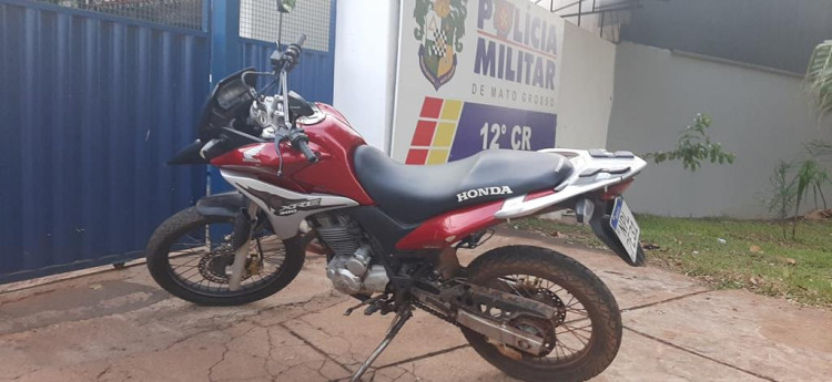 Falso comprador pede para testar moto e some com veículo em Conquista do Oeste