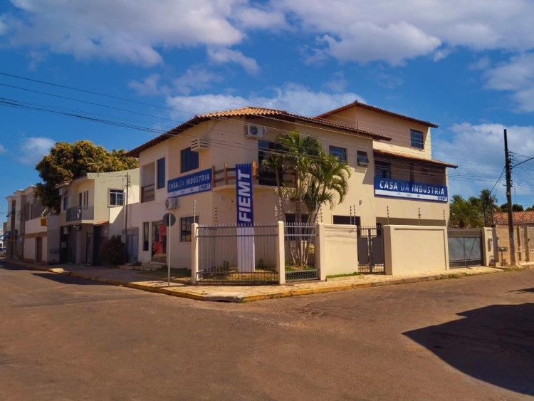 Fiemt inaugura nova Casa da Indústria em Cáceres