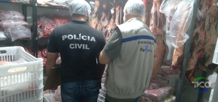 Fiscais apreendem 825 kg de carne impropria para o consumo em açougue