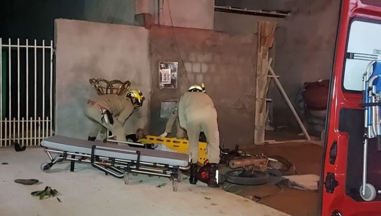 Fuga da PM termina em acidente no Centro de Pontes e Lacerda