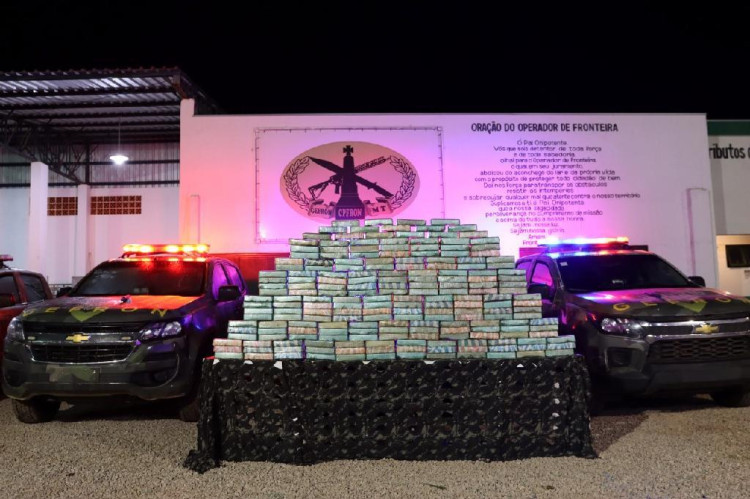 Gefron retira de circulação mais R$ 3 milhões em pasta base de cocaína