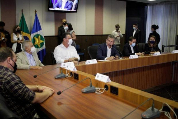 Governo concede autonomia a pecuaristas para limpeza de terrenos no Pantanal
