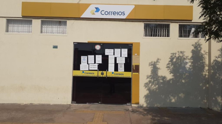 Greve dos Correios: liminar determina manutenção de 70% das atividades e proíbe descontos