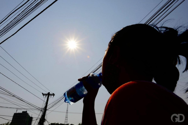 Instituto alerta para calor e baixa umidade em Mato Grosso