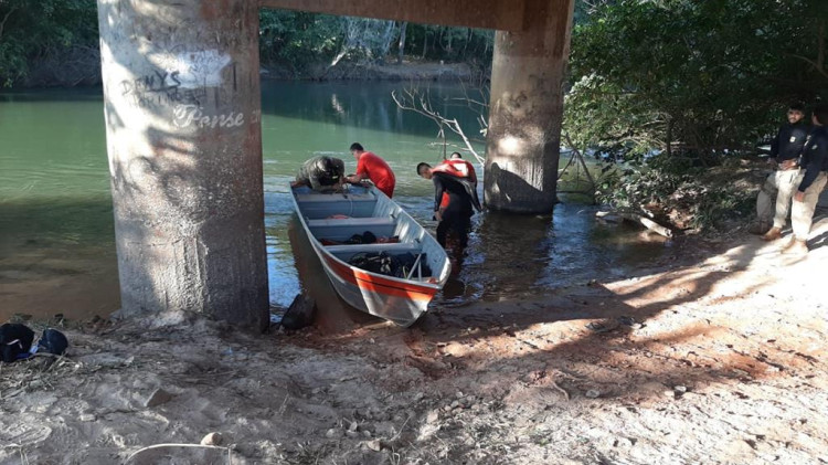 Jovem de 20 anos desaparece nas águas do rio Guaporé