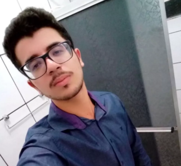 Jovem morre em acidente entre motocicleta e carro em MT