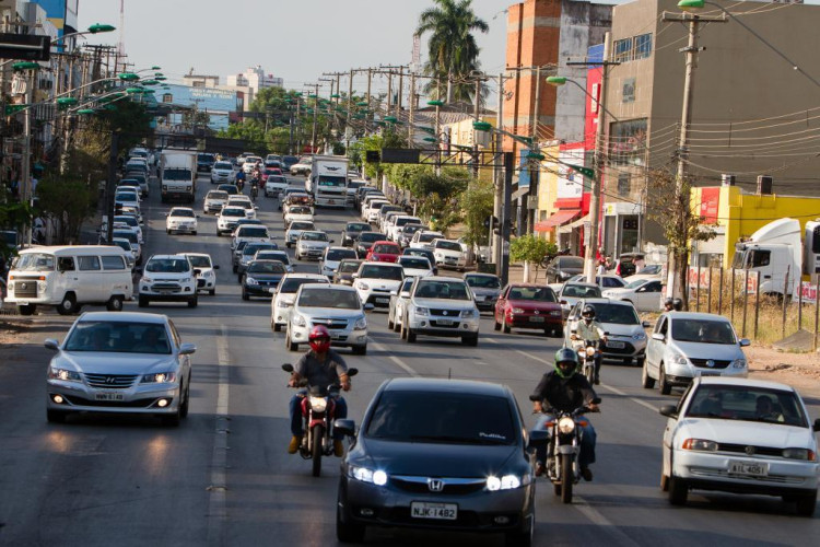Licenciamento de veículos com placas finais 1, 2, 3 e 4 deve ser pago até dia 31