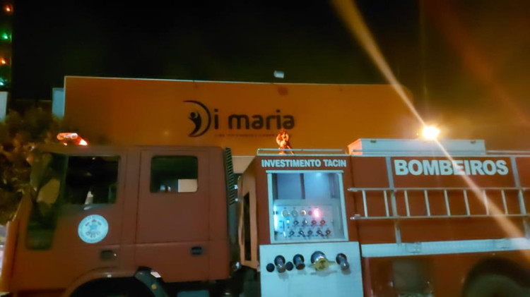 Loja de confecções é destruída pelas chamas no centro de Pontes e Lacerda