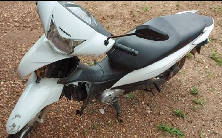Mãe e filho sofrem acidente no bairro vera; mulher fica gravemente ferida