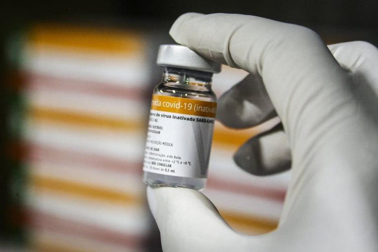 Mato Grosso recebe 21 mil doses da AstraZeneca nesta quinta-feira (24)