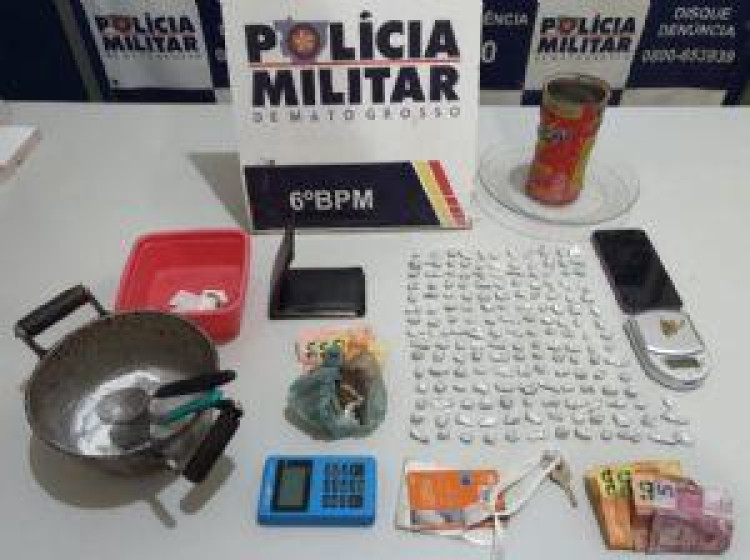 Menor é apreendido e dois suspeitos foram presos com grande quantidade de drogas
