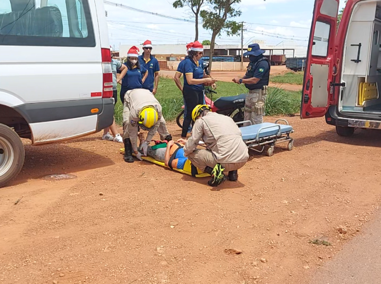 Motociclista Grávida bate na traseira de veículo e cai na BR 174