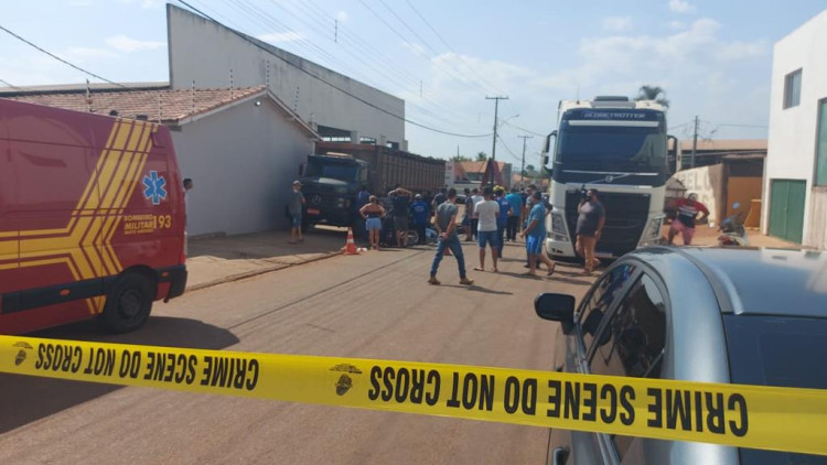Motoristas envolvidos em acidente com peça de máquina pesada devem responder por homicídio culposo